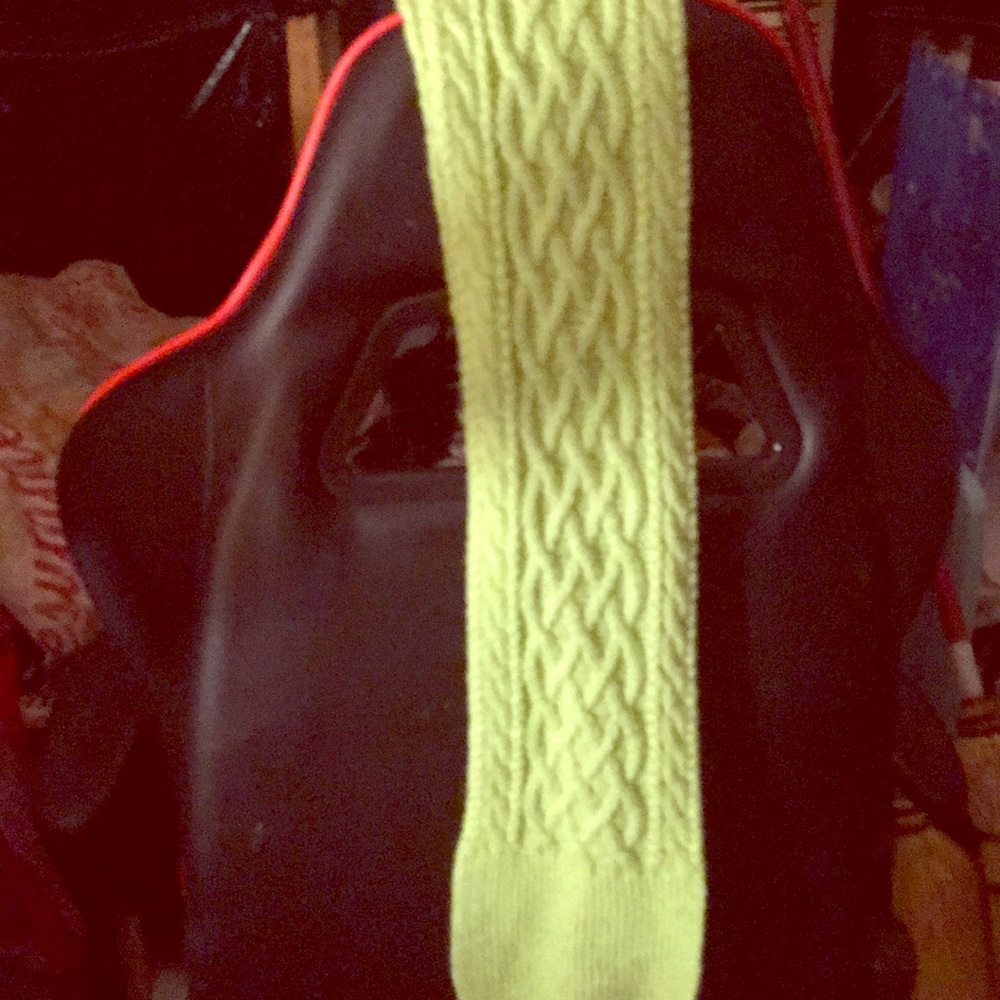 Scarf never worn